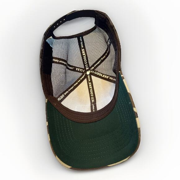 YETI Coolers Camo Mesh Snapback Hat – Excellent Condition Trucker Camo Cap - Picture 2 of 4
